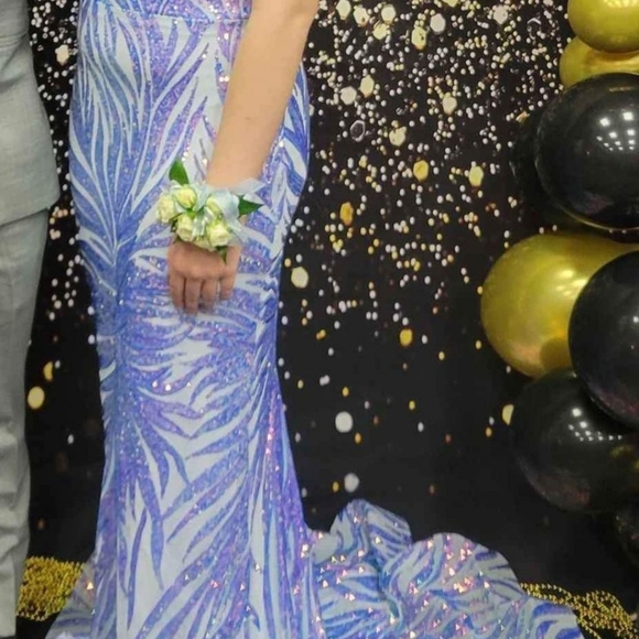 8 Beautiful unique blue, mixed color,  sequins prom dress - Picture 4 of 4